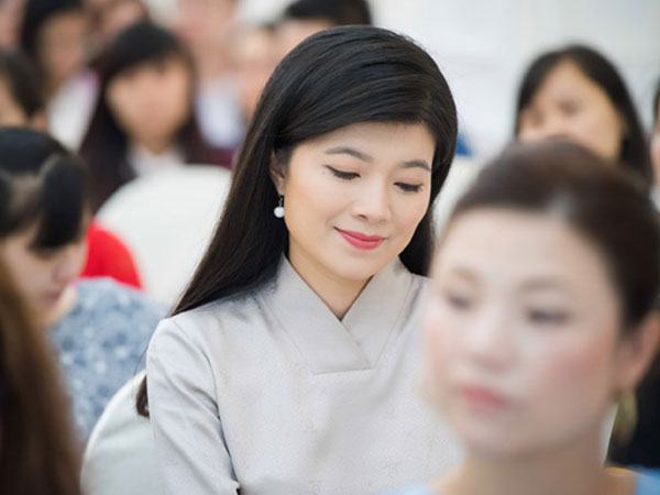 BTV Diệp Anh kêu cứu vì dính lừa đảo