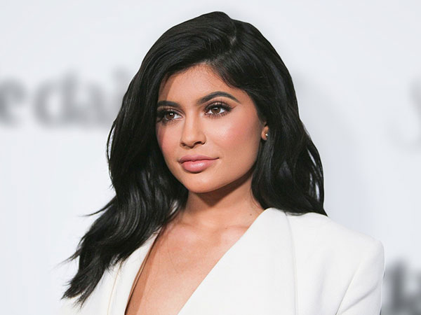 Đẳng cấp giàu có của Kylie Jenner ở tuổi 20: Chỉ bộ sưu tập túi xách đã có giá tới 22 tỷ đồng!