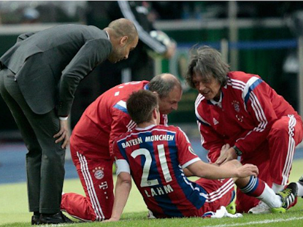 Bác sĩ của Bayern: 'Guardiola tự ti, luôn sống trong sợ hãi'