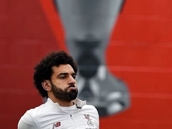 Salah xoáy sâu vào nỗi buồn thua trận của Man Utd
