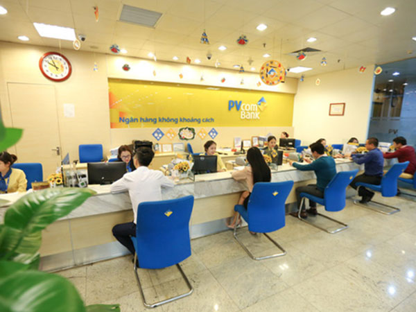 'Ghế nóng' nhiều ngân hàng tiếp tục biến động