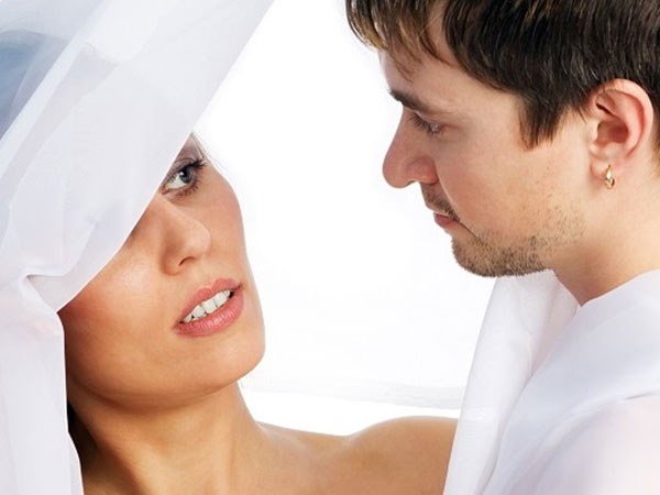Vị khách đem cả con đến nhà chồng tôi chơi khiến tôi vô cùng chạnh lòng và lo lắng