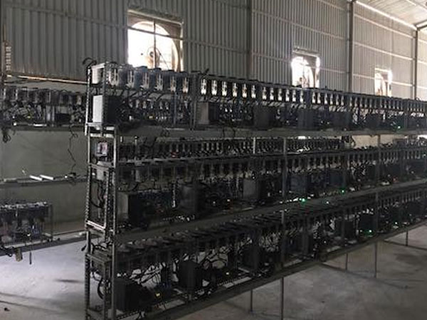Dân 'cày' Bitcoin Việt Nam 'méo mặt' vì giá