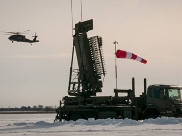 Latvia nhận radar nhìn thấu trong lòng Nga
