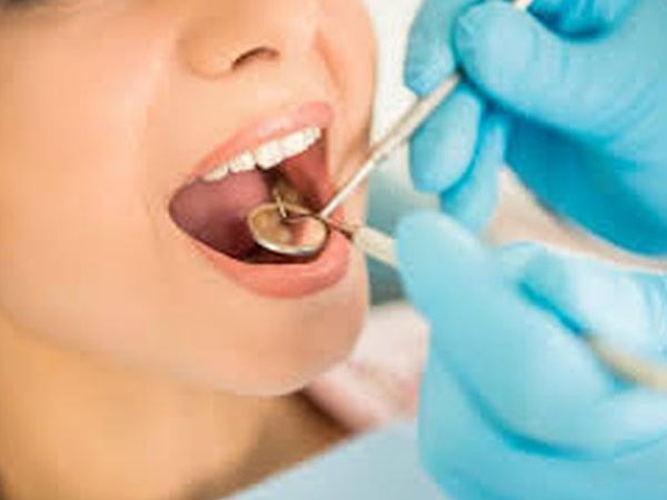 Những biến chứng và nguy cơ sốc phản vệ khi nhổ răng khôn