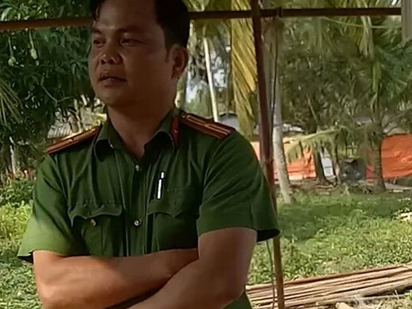 Thiếu tá công an bị tố dẫn côn đồ đi đánh dân