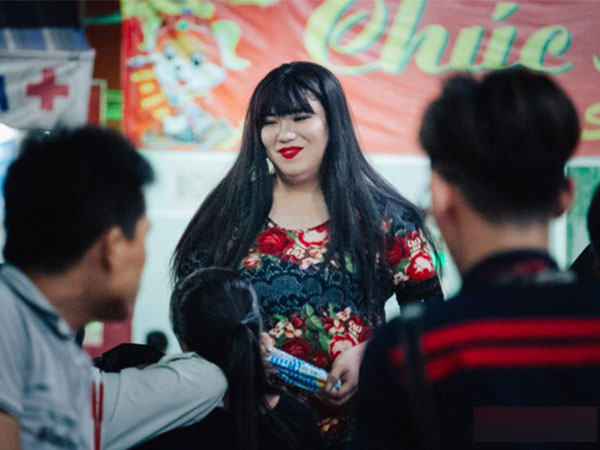 Chuyện đời cô đào hát rong nuôi giấc mơ chuyển giới: 'Chỉ mong một ngày được nghe gọi là con gái yêu của ba má…'