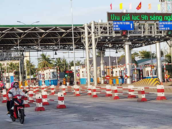 Hơn 2 triệu ôtô sẽ bị phạt nếu không dán thẻ thu phí tự động