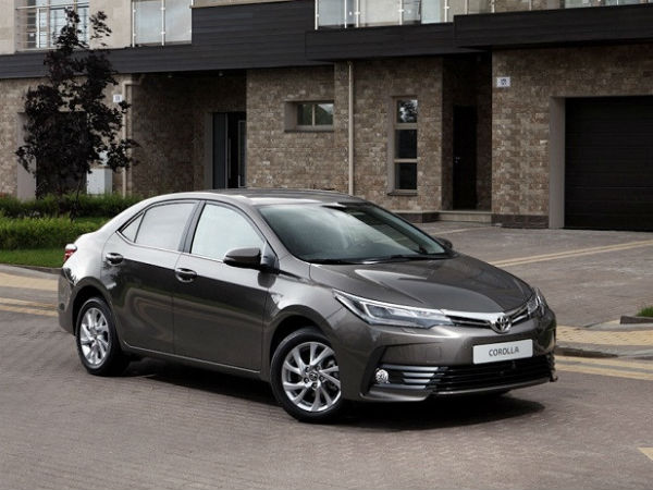 Toyota triệu hồi Corolla Altis tại Việt Nam