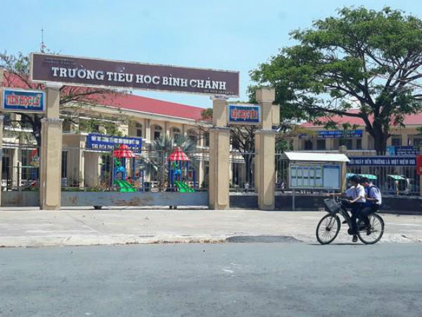 Vụ phụ huynh bắt cô giáo quỳ gối: Hiệu trưởng xin từ chức