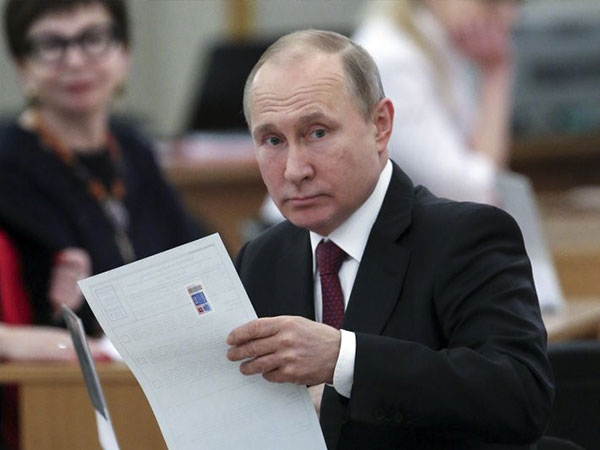 Bầu cử Nga 2018: Tổng thống Putin đi bỏ phiếu ở Moscow