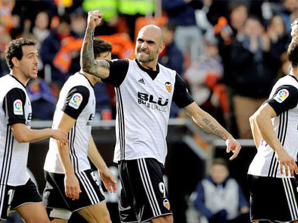 Valencia đẩy Real xuống vị trí thứ tư La Liga