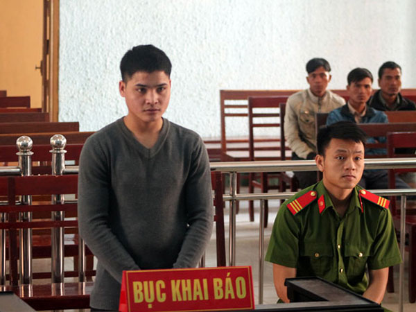 Bị mắng, con trai dùng búa đánh cha ruột tử vong