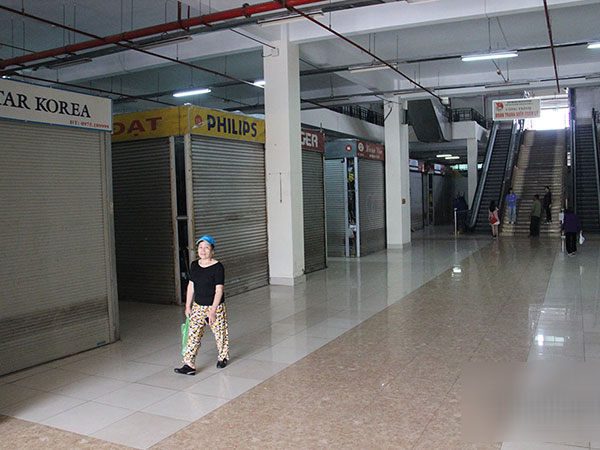 Tiểu thương chợ Hạ Long đồng loạt đóng cửa phản đối tăng phí