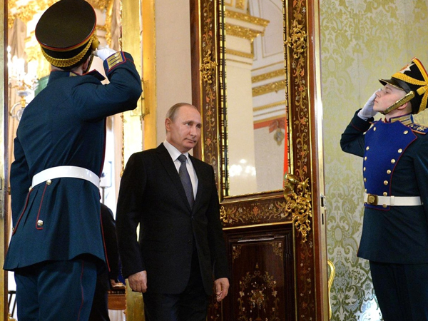 Tổng thống Putin được trả lương như thế nào?