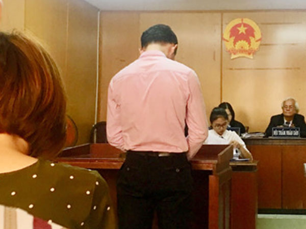 Vết trượt của một giảng viên đại học
