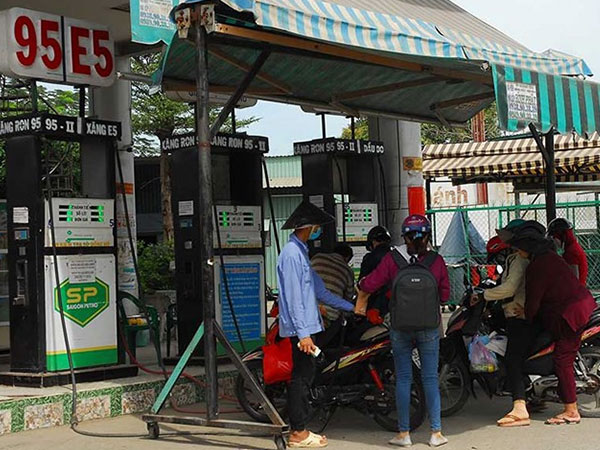 Xăng E5 nguy cơ ‘chết yểu’?