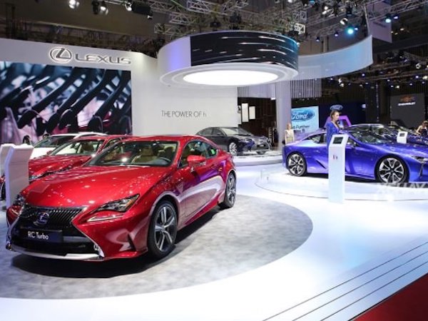 Lexus 'ế chưa từng có' ở Việt Nam