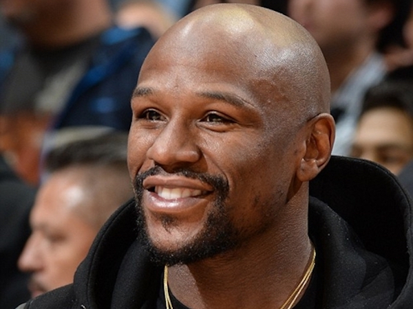 Mayweather muốn mua Newcastle và Ronaldo