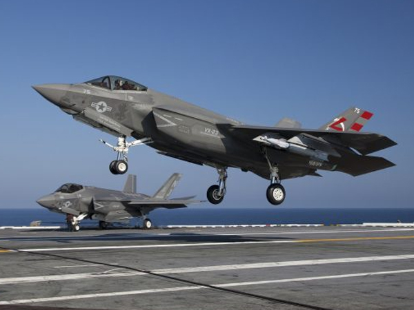 Tàu sân bay Carl Vinson sẽ được biên chế tiêm kích tàng hình F-35C