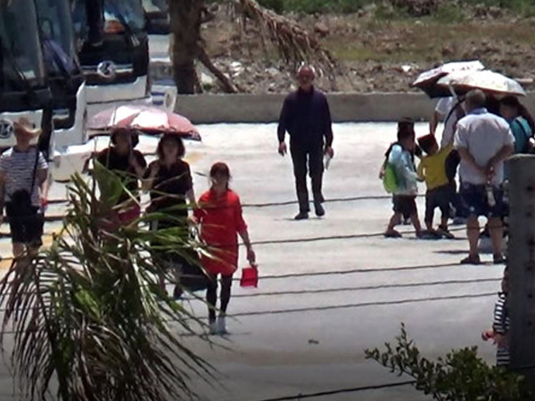 Công ty nệm đón hàng trăm khách Trung Quốc trái phép mỗi ngày