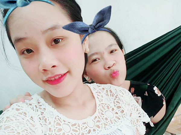 Em chồng khoe được chị dâu bằng tuổi quý hơn vàng mười, chiều chuộng y như em ruột