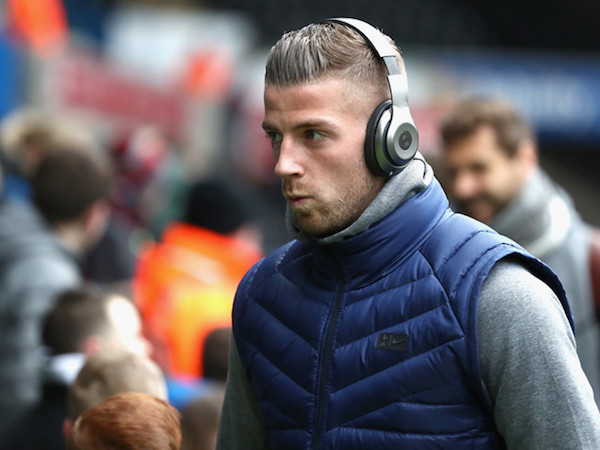 M.U dạm hỏi Alderweireld, Tottenham không ngần ngại hét giá