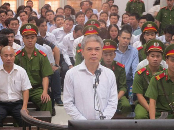 Nguyễn Xuân Sơn: Bị cáo đưa hàng trăm tỷ cho Ninh Văn Quỳnh
