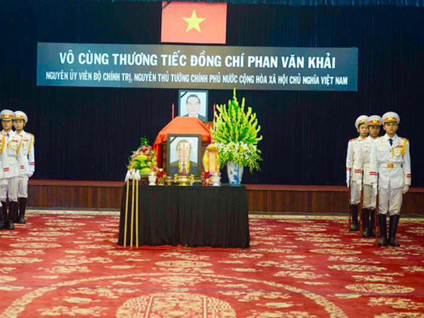 Nhiều đoàn ngoại giao đến viếng cố Thủ tướng Phan Văn Khải