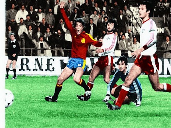 Tây Ban Nha bị tố đầu độc đối thủ ở vòng loại Euro 1984