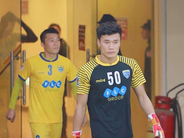 Thủ môn Tiến Dũng vắng mặt ở vòng 3 V-League vì lý do không ngờ