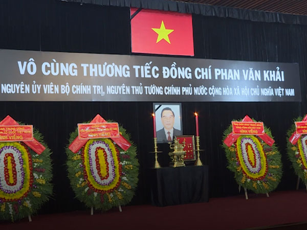 Video: Hàng chục đoàn quốc tế viếng nguyên Thủ tướng Phan Văn Khải