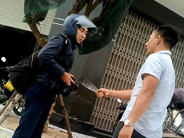 Một phóng viên bị đánh, dọa giết khi đang tác nghiệp ở Bình Định