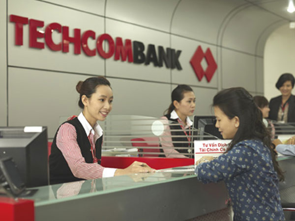 Techcombank bán ESOP bằng 1/10 giá thị trường, nhiều sếp đăng ký mua
