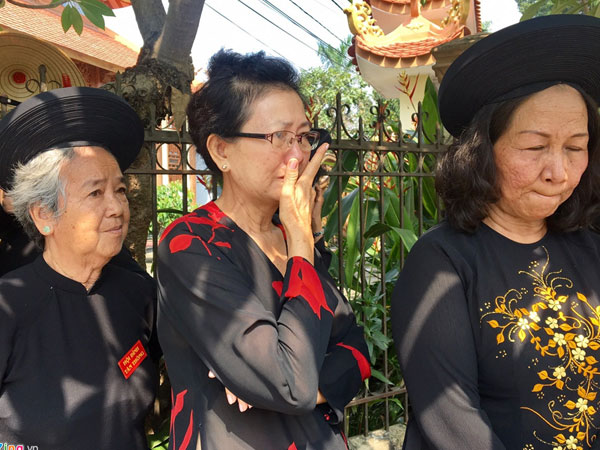 Video: Người dân Tân Thông Hội đón linh cữu nguyên Thủ tướng Phan Văn Khải