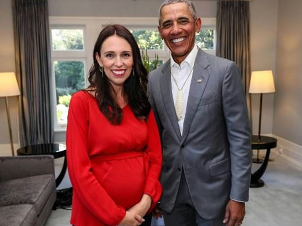 Bầu 6 tháng, Thủ tướng New Zealand được ông Obama dạy cách nuôi con