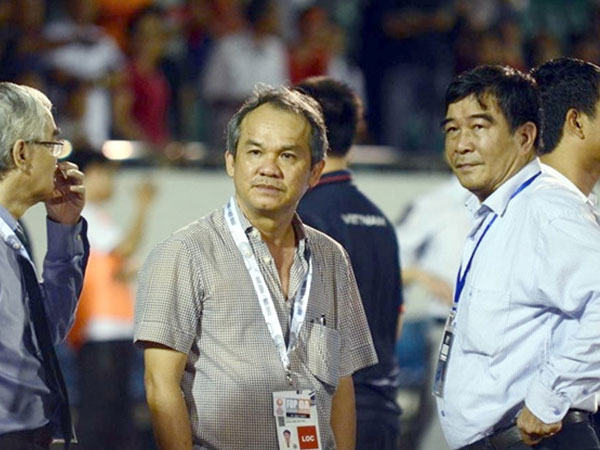 Nghe lời bầu Đức, HAGL đã sẵn sàng bỏ V.League từ vòng 4