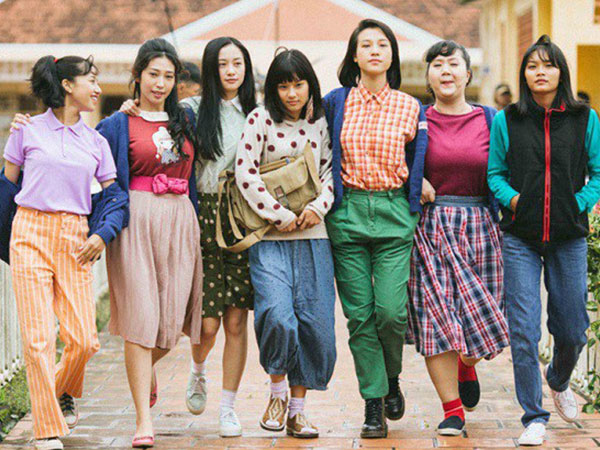 Nhìn lại Tháng năm rực rỡ: Bí kíp để không bao giờ đánh mất những tình bạn đẹp đẽ trong đời