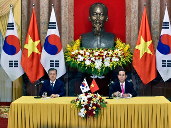 Tổng thống Hàn Quốc ấn tượng với kinh tế Việt Nam