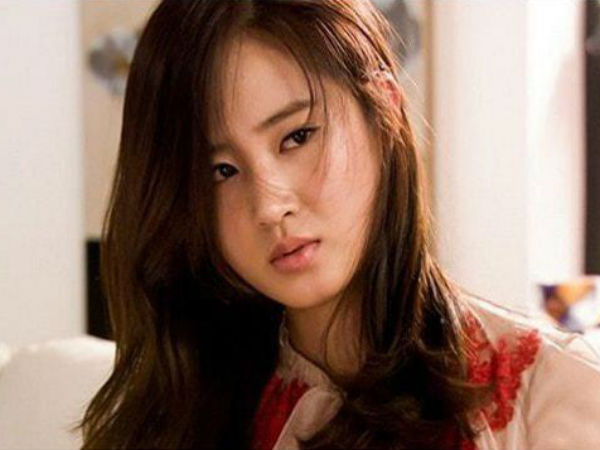 Bí mật động trời đằng sau việc cả gia đình chồng cấm con dâu mang bầu