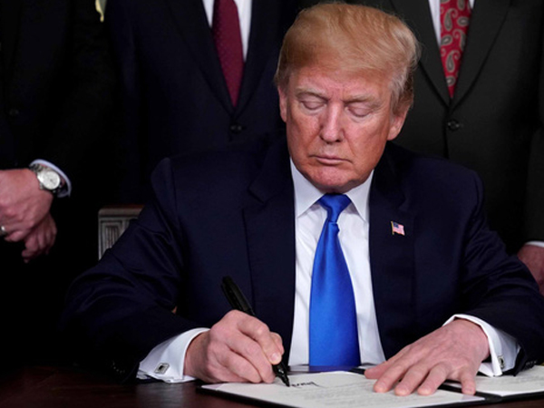 Tổng thống Trump lật bài ngửa với Trung Quốc