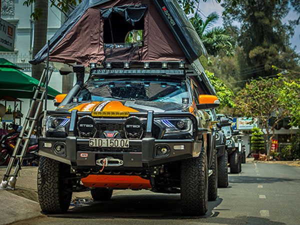 Bán tải Ford Ranger độ hơn nửa tỷ đồng của dân chơi Việt
