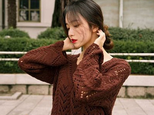Bị chia tay vì 'em quá tốt nên anh thấy chán', cô gái trẻ lên mạng tìm kiếm sự an ủi nhưng kết cục lại gây tranh cãi