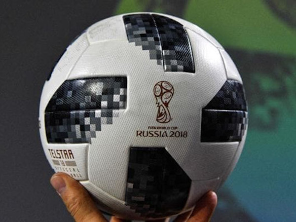 Quả bóng của World Cup 2018 bị thủ môn chê