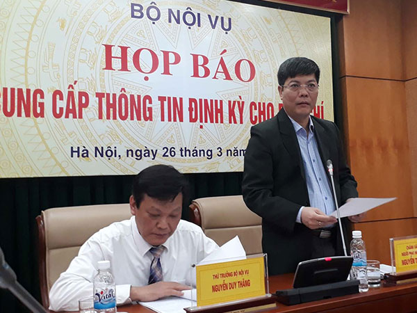 Bộ Nội vụ nói về việc rút đề xuất tăng lương giáo viên