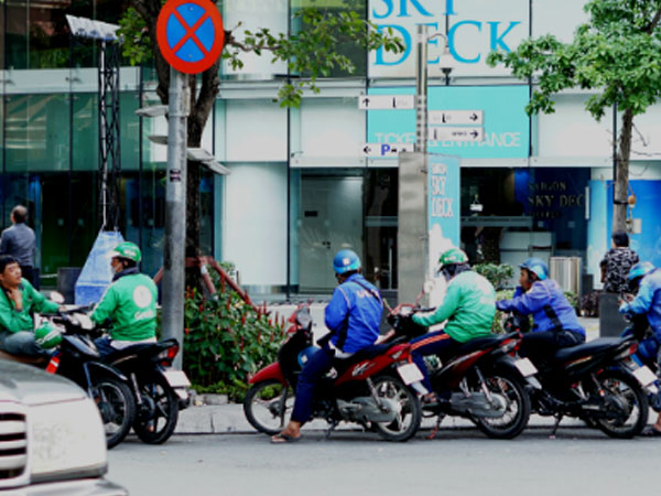 5 năm sóng gió của Uber và Grab ở Việt Nam