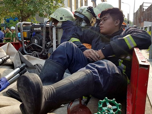 Bức thư hướng dẫn bạn thoát hiểm của lính cứu hoả gây sốt mạng xã hội
