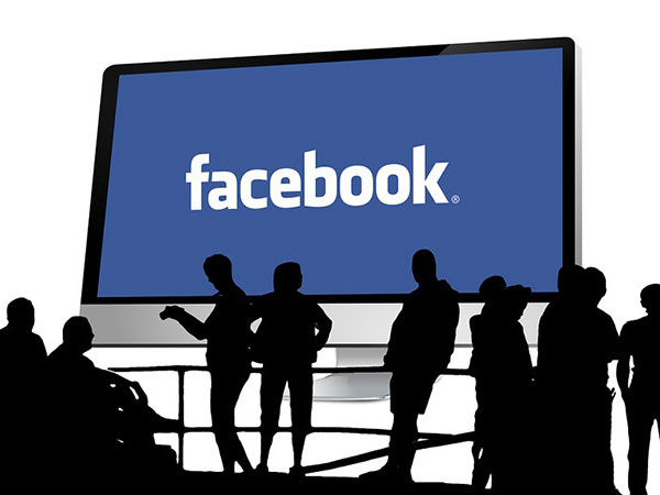 Facebook mất 90 tỉ USD sau 10 ngày lộ bê bối về dữ liệu