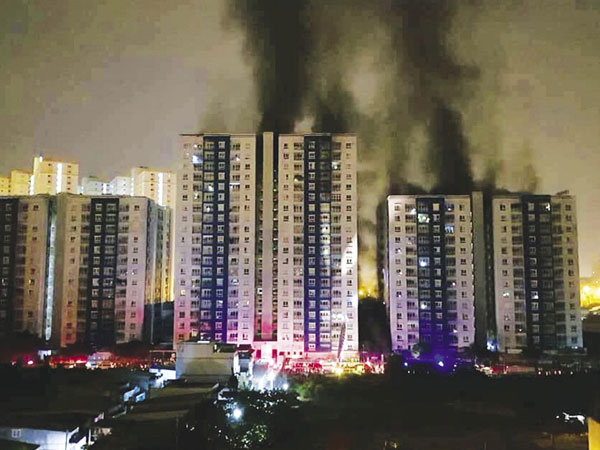 Hoả hoạn làm 13 người chết ở Carina Plaza: Năm Bảy Bảy nợ gần 45 tỷ quỹ bảo trì
