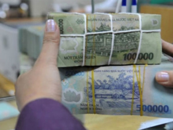 Ngân hàng Nhà nước yêu cầu Eximbank đảm bảo quyền lợi cho người gửi tiền